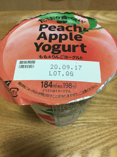 「日本ルナ たっぷり食べたいもも＆りんごヨーグルト」のクチコミ画像 by こまつなさん