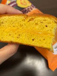 「Pasco 大人の味わい牛乳パン 北海道えびすかぼちゃ 袋1個」のクチコミ画像 by chan-manaさん