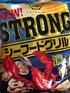 「湖池屋 STRONG ポテトチップス シーフードグリル 袋56g」のクチコミ画像 by 甘味かんみさん