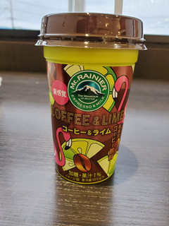 「マウントレーニア COFFEE＆LIME カップ240ml」のクチコミ画像 by 竹神亮さん