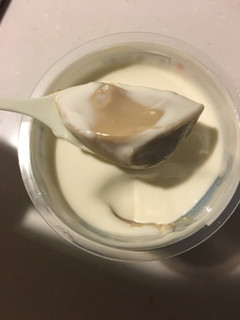 「雪印メグミルク CREAM SWEETS ミルクティープリン カップ110g」のクチコミ画像 by まるちゃーんさん