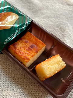 「ブルボン 大人プチ バスク風チーズケーキ 袋6個」のクチコミ画像 by もぐミさん
