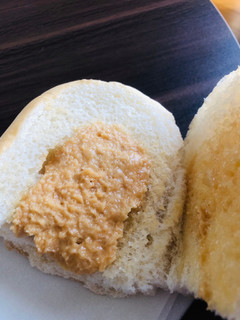 「ヤマザキ コッペパン ピーナッツクリーム 袋1個」のクチコミ画像 by いもんぬさん
