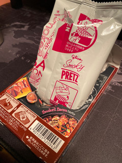 「江崎グリコ スモーキープリッツ 燻製ベーコン味 40本」のクチコミ画像 by マック1さん