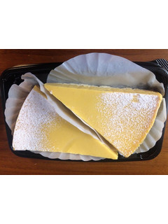 「成城石井 desica えびす南瓜のベイクドチーズケーキ パック2個」のクチコミ画像 by おいもんまんさん