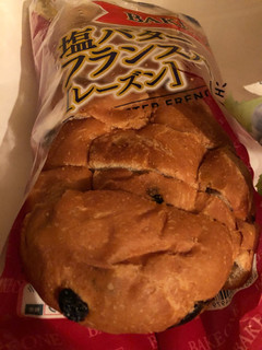 「ヤマザキ 塩バターフランスパン レーズン 袋7枚」のクチコミ画像 by まりこさん