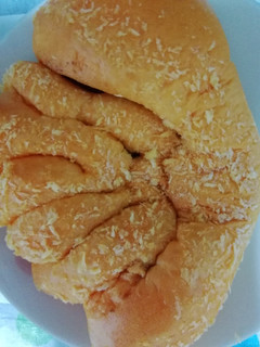 「ローソン 鬼滅の刃 煉獄杏寿郎の焼きカレーパン」のクチコミ画像 by レビュアーさん