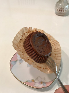 「ローソン Uchi Cafe’ SWEETS バスチー バスク風ショコラチーズケーキ」のクチコミ画像 by ねこのすけさん