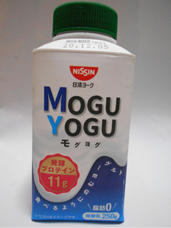 「日清ヨーク MOGUYOGU ボトル250g」のクチコミ画像 by コマメのグルメさん