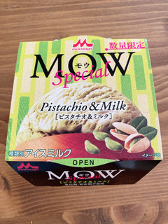 「森永 MOW スペシャル ピスタチオ＆ミルク カップ140ml」のクチコミ画像 by IKT0123さん