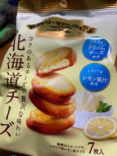 「不二家 カントリーマアムロイヤル 北海道チーズ 袋7枚」のクチコミ画像 by gologoloさん