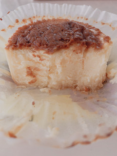 「ローソン ビッグバスチー バスク風チーズケーキ」のクチコミ画像 by サーモンちゃんさん
