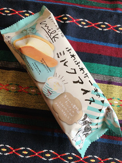 「ローソン Uchi Cafe’ SWEETS×Milk ふわふわケーキミルクアイス 60ml」のクチコミ画像 by しおさばさん