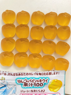 「明治 果汁グミ フルーツミックス果汁100 食物せんいカルシウム入り 袋68g」のクチコミ画像 by もぐミさん