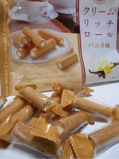 「旺旺・ジャパン クリームリッチロール バニラ味 袋160g」のクチコミ画像 by コマメのグルメさん