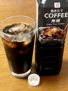 「セブンプレミアム 挽きたてコーヒー 無糖 ペット930ml」のクチコミ画像 by ビールが一番さん