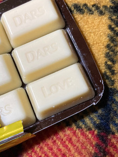 「森永製菓 DARS 柚子の白いダース 箱12粒」のクチコミ画像 by COTORI cafeさん