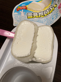 「ロッテ 雪見だいふく ふんわりクリームチーズ カップ47ml×2」のクチコミ画像 by chan-manaさん