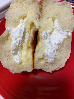 「ヤマザキ milkyパン 袋1個」のクチコミ画像 by 炭水化物の佐内さん