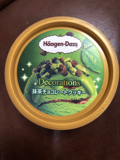 「ハーゲンダッツ ミニカップ Decorations 抹茶チョコレートクッキー カップ86ml」のクチコミ画像 by レビュアーさん