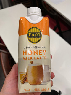 「タリーズコーヒー HONEY MILK LATTE パック330ml」のクチコミ画像 by gologoloさん