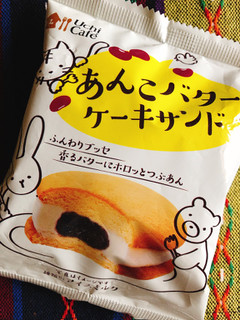 「ローソン Uchi Cafe’ SWEETS あんこバターケーキサンド」のクチコミ画像 by しおさばさん