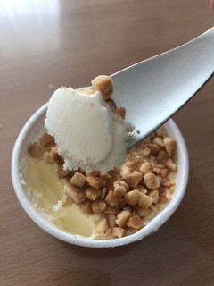 「森永 MOW PRIME バタークッキー＆クリームチーズ カップ105ml」のクチコミ画像 by こつめかわうそさん