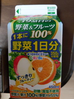 「雪印メグミルク 農協野菜Days39品目の野菜＆フルーツ100％1本に野菜1日分 パック500ml」のクチコミ画像 by おうちーママさん