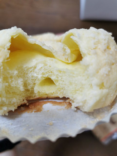 「ファミリーマート ファミマ・ベーカリー 塩バタークッキーパン ブルターニュ産発酵バター」のクチコミ画像 by ノラあんこさん