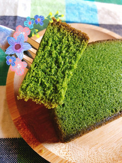 「ファミリーマート FAMIMA CAFE＆SWEETS 抹茶のパウンドケーキ」のクチコミ画像 by しおさばさん