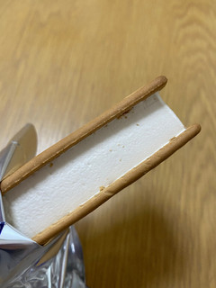 「森永製菓 ビスケットサンド 午後の紅茶 ミルクティー 袋1個」のクチコミ画像 by ちいぼうさん