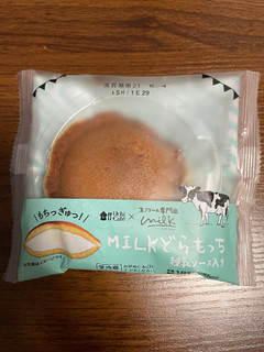 「ローソン Uchi Cafe’×Milk MILKどらもっち 練乳ソース入り」のクチコミ画像 by おかはるちゃんさん