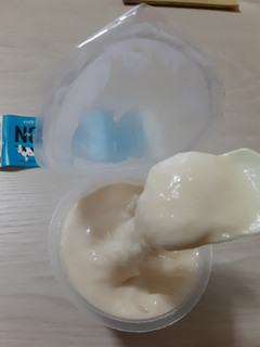 「徳島産業 のび～るミルク カップ120g」のクチコミ画像 by もこもこもっちさん