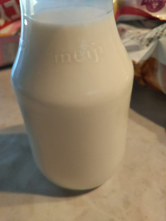 「明治 あなたをささえる ミルクで元気 宅配専用 瓶180ml」のクチコミ画像 by レビュアーさん