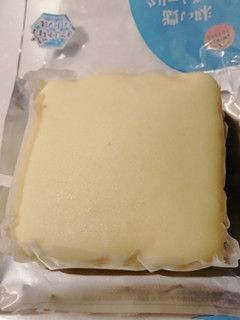 「ファミリーマート ファミマ・ベーカリー 濃い味クリームチーズケーキ」のクチコミ画像 by とくめぐさん