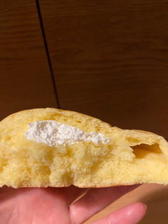 「セブンプレミアム レモン＆ホイップクリームパン 袋1個」のクチコミ画像 by レビュアーさん