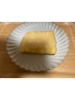 「セブン-イレブン もっちりクレープ ブルーベリーレアチーズ」のクチコミ画像 by こまつなさん