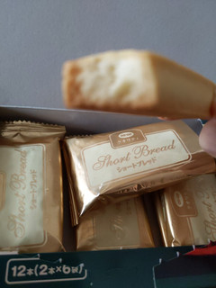 「コープ クオリティ 風味豊かな発酵バターのショートブレッド 箱12本」のクチコミ画像 by おうちーママさん
