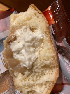 「神戸屋 マロンクリームとホイップのダブルクリームドーナツ 袋1個」のクチコミ画像 by レビュアーさん