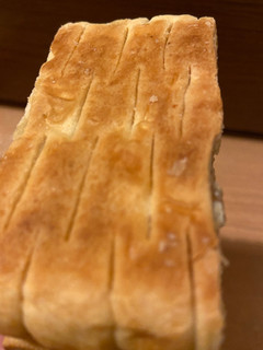 「ヤマザキ キャラメルとクルミのずっしりパイケーキ 袋1個」のクチコミ画像 by レビュアーさん