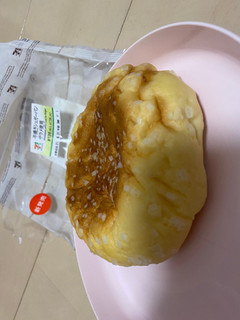 「セブン-イレブン 平焼きシュガーパン ザラメ使用」のクチコミ画像 by レビュアーさん