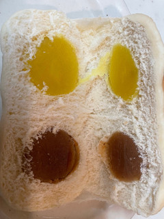 「リョーユーパン 栗の二色ちぎりパン 袋1個」のクチコミ画像 by あまとうちゃんさん