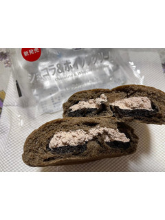 「セブンプレミアム ショコラ＆ホイップクリームパン 袋1個」のクチコミ画像 by あゆみちゃんだよっさん