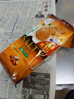 「東ハト ソルティ 4種のナッツ 袋10枚」のクチコミ画像 by オオヤマさん