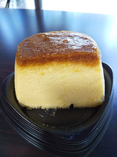 「ファミリーマート プリン！？なチーズケーキ」のクチコミ画像 by riko shibanumaさん