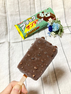 「セリア・ロイル ブラックサンダー チョコミントアイス 袋90ml」のクチコミ画像 by COTORI cafeさん