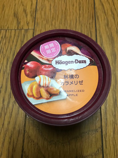 「ハーゲンダッツ ミニカップ 林檎のカラメリゼ カップ110ml」のクチコミ画像 by ねこねこりんさん