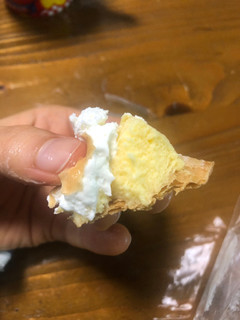 「ローソン Uchi Cafe’ カスタードを味わうパイ」のクチコミ画像 by ぐっちーずさん