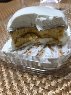 「ローソン Uchi Cafe’ おぼれクリームのパンケーキ」のクチコミ画像 by ぱりんこさん