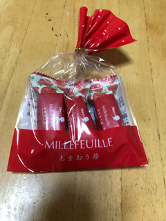 「メリーチョコレートカムパニー ミルフィーユ あまおう苺 袋3個」のクチコミ画像 by なでしこ5296さん